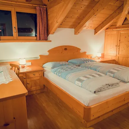Apartment Tlusel *