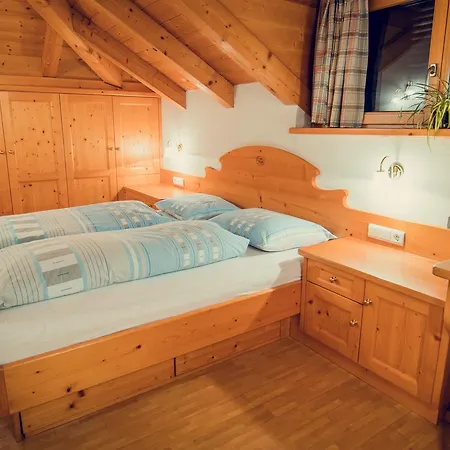 Tlusel Apartment *